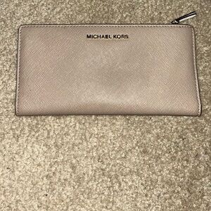 Michael kors long wallet